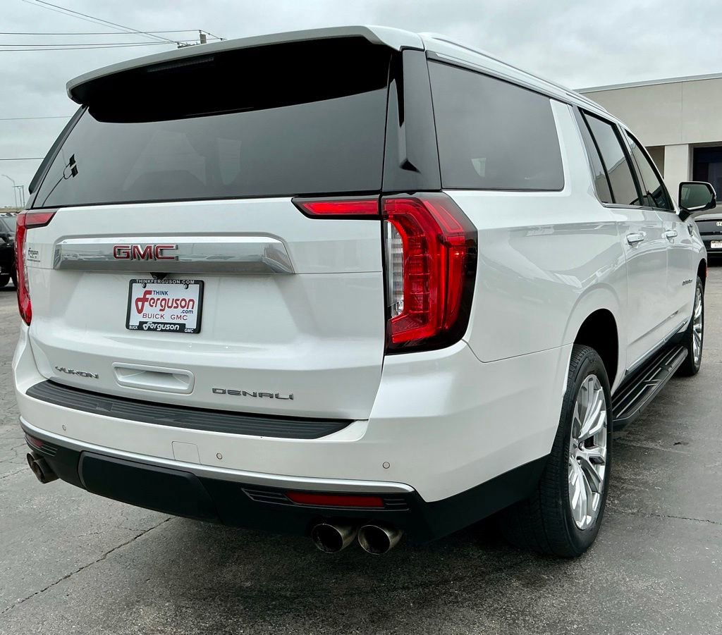 Used 2022 GMC Yukon XL Denali AWD/4WD image 20