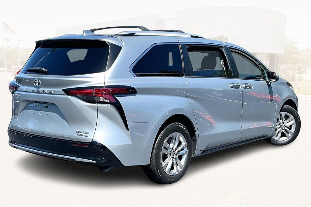 Used 2021 Toyota Sienna Limited FWD image 6