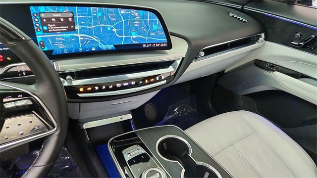 Used 2025 Cadillac Lyriq Luxury image 43