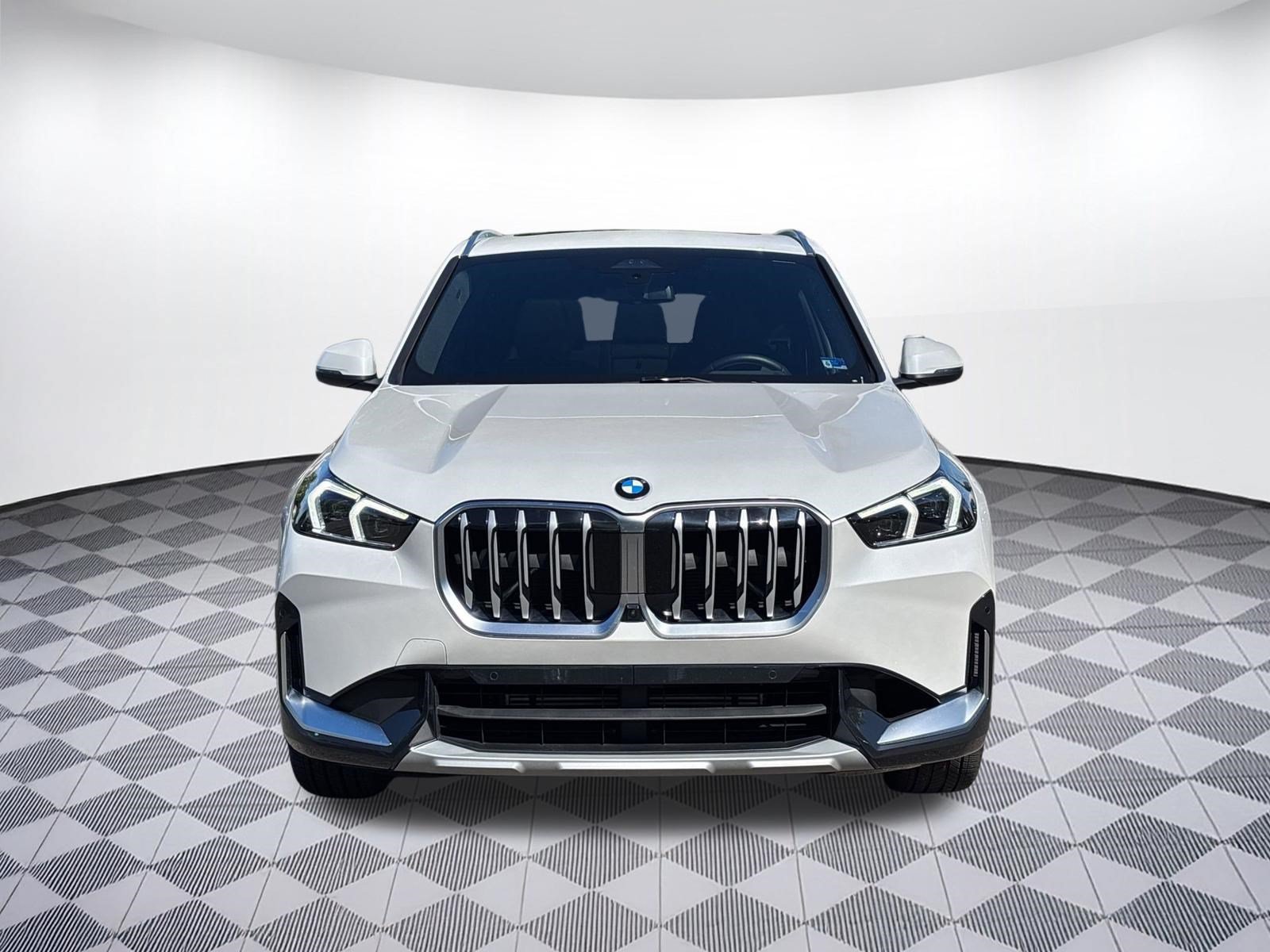 Certified 2025 BMW X1 xDrive28i w/ Technology Package AWD/4WD image 5