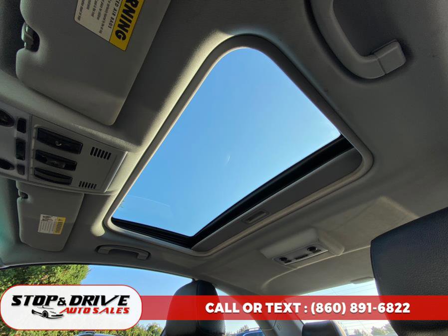 Used 2011 BMW 128i Coupe image 16