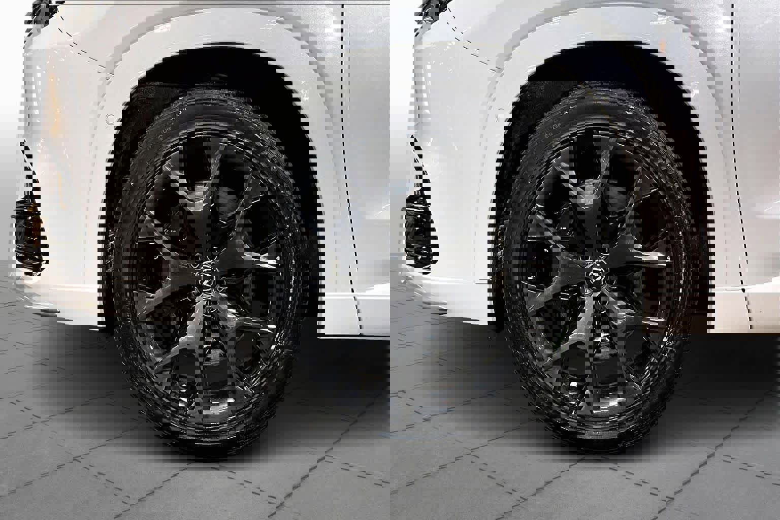 Used 2024 Lexus TX 500h AWD w/ Technology Package image 11