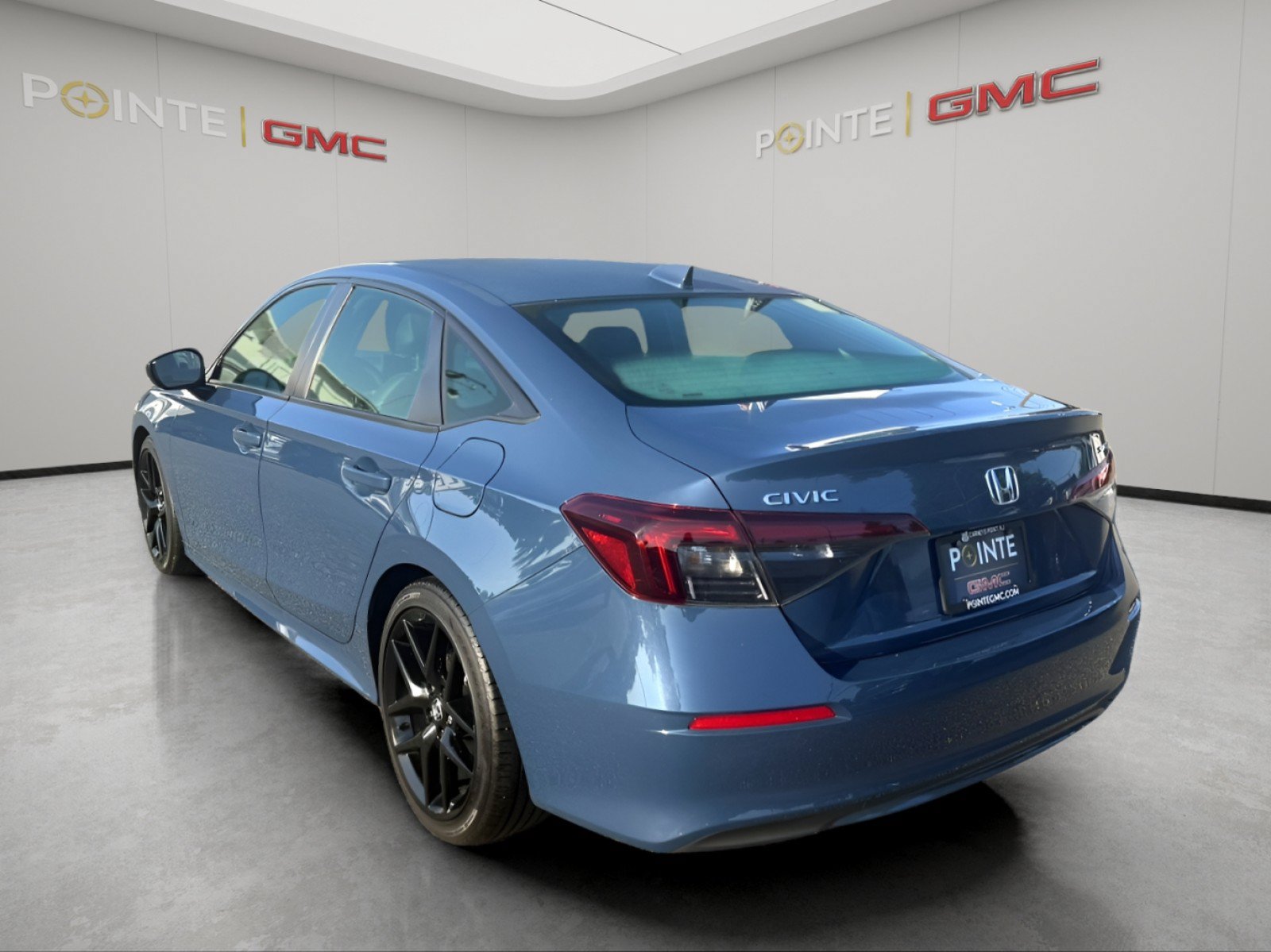 Used 2025 Honda Civic Sport image 5