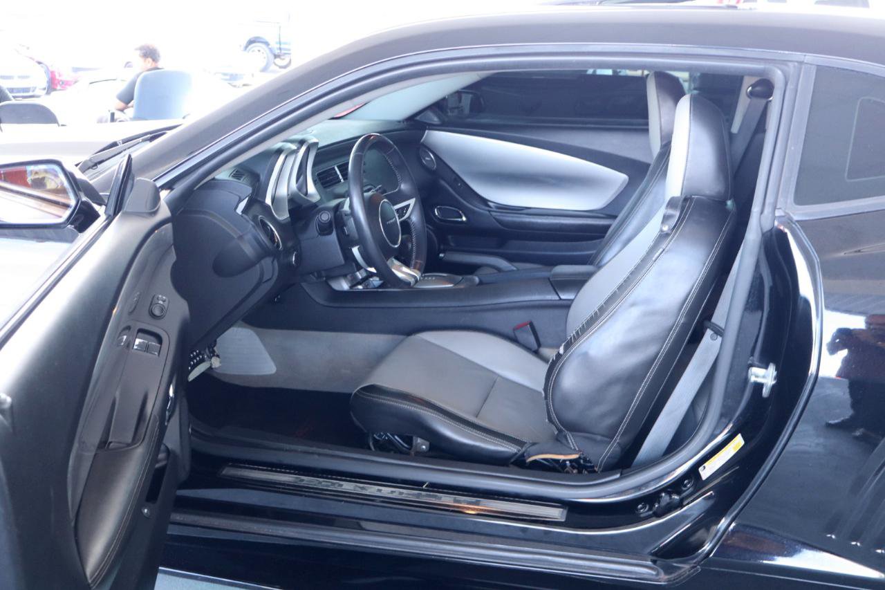 Used 2010 Chevrolet Camaro SS w/ RS Package RWD image 14
