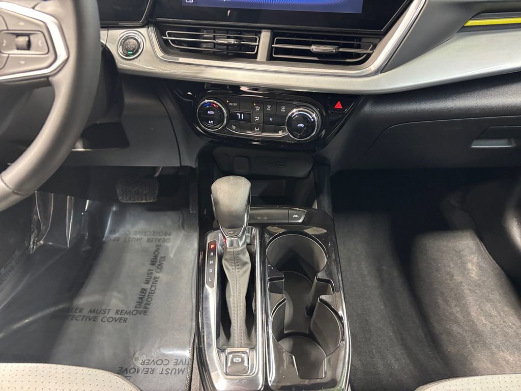 Used 2024 Chevrolet Trax LT w/ Driver Confidence Package FWD image 10
