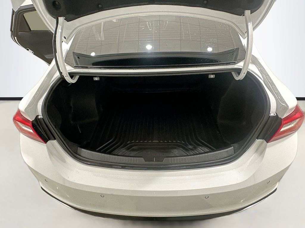 Used 2025 Chevrolet Malibu RS w/ LPO, Floor Liner Package FWD image 26