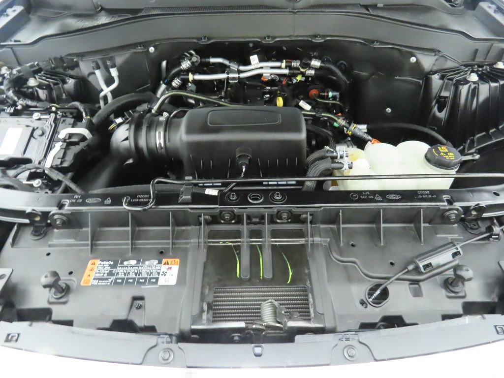 Used 2022 Ford Explorer XLT w/ Equipment Group 202A image 31