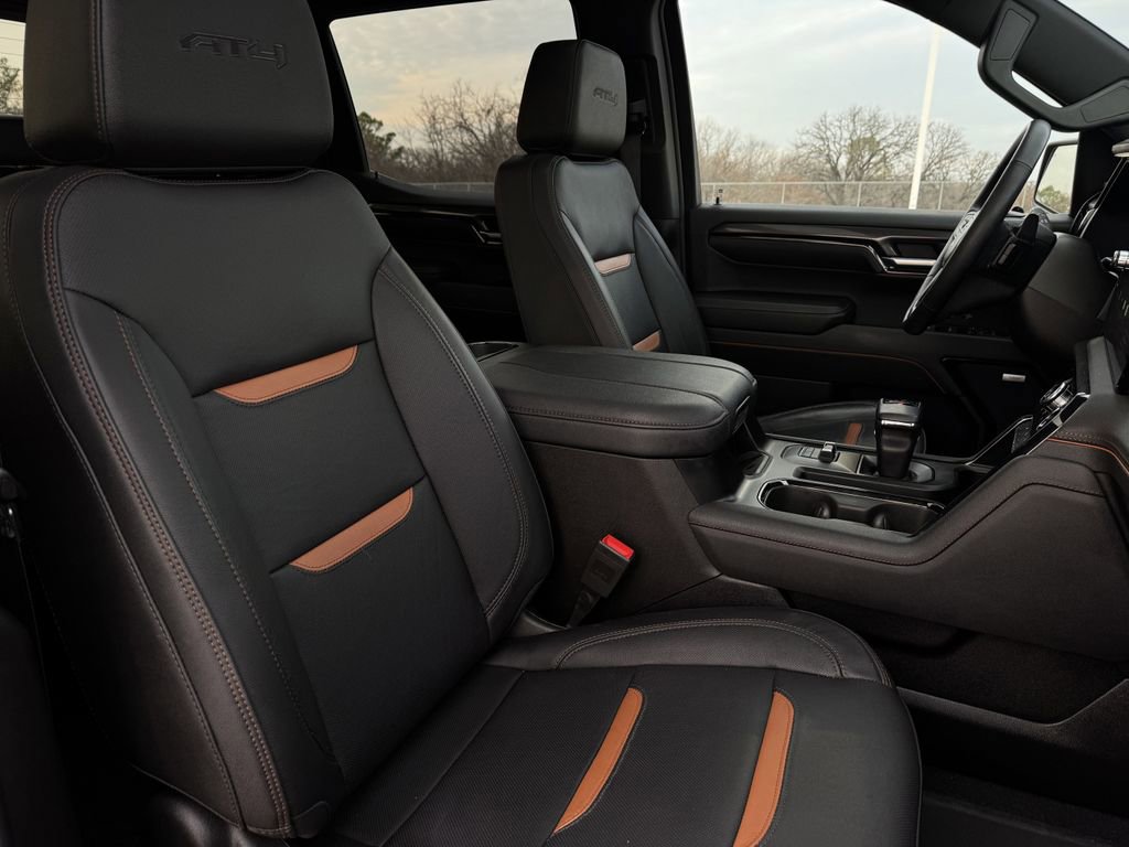 Used 2024 GMC Sierra 1500 AT4 w/ Technology Package AWD/4WD image 28