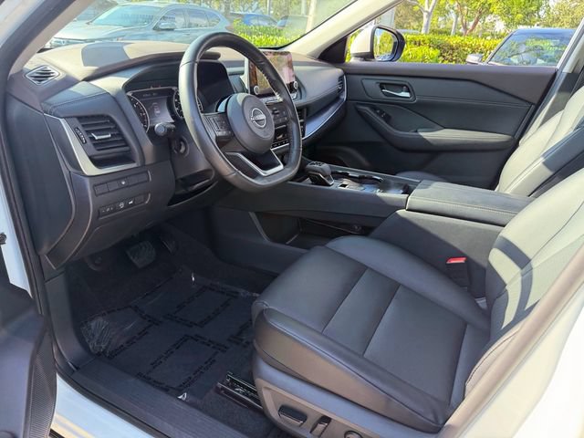 Used 2023 Nissan Rogue SV w/ SV Premium B Package FWD image 12