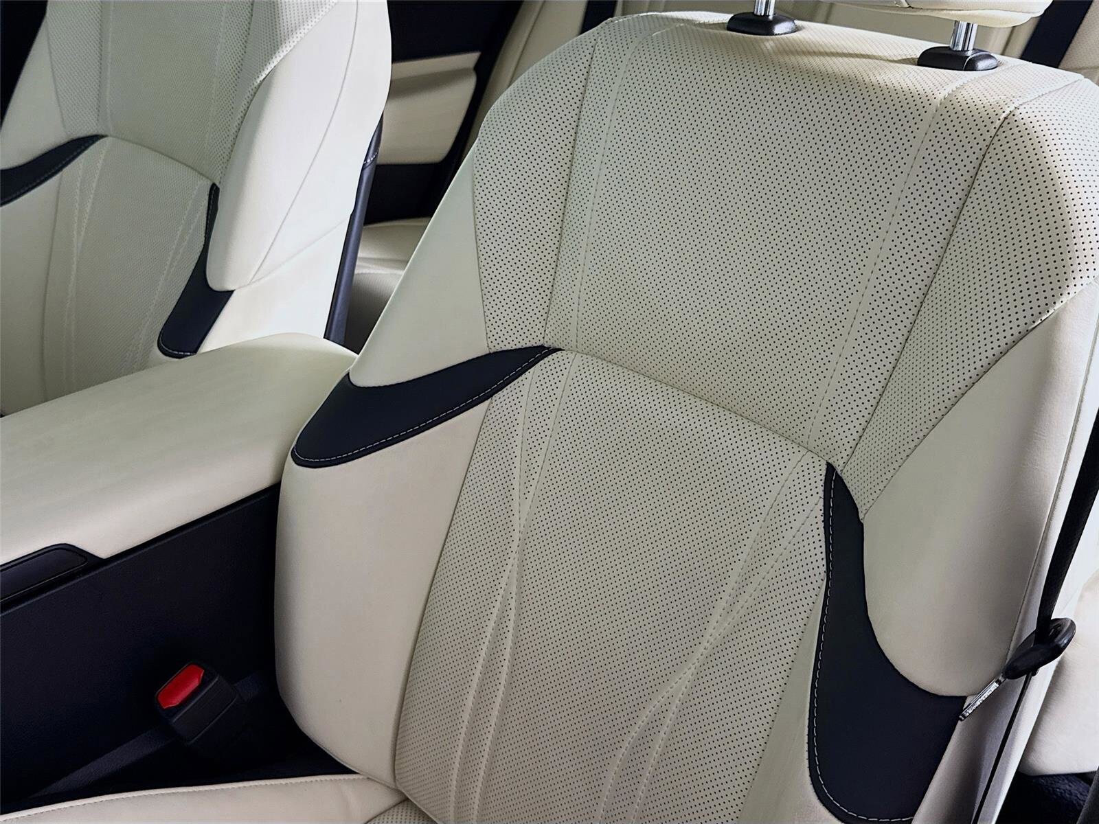 Used 2022 Lexus ES 350 Ultra Luxury w/ Accessory Package 2 FWD image 23