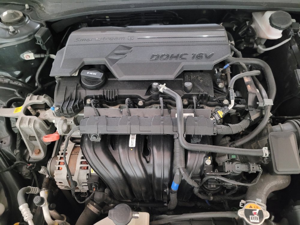 Used 2021 Hyundai Elantra SE FWD image 30