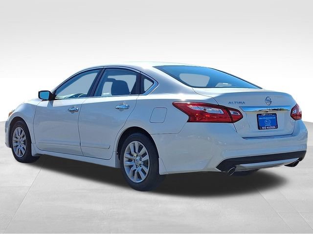 Used 2017 Nissan Altima 2.5 S w/ Power Driver Seat Package image 4