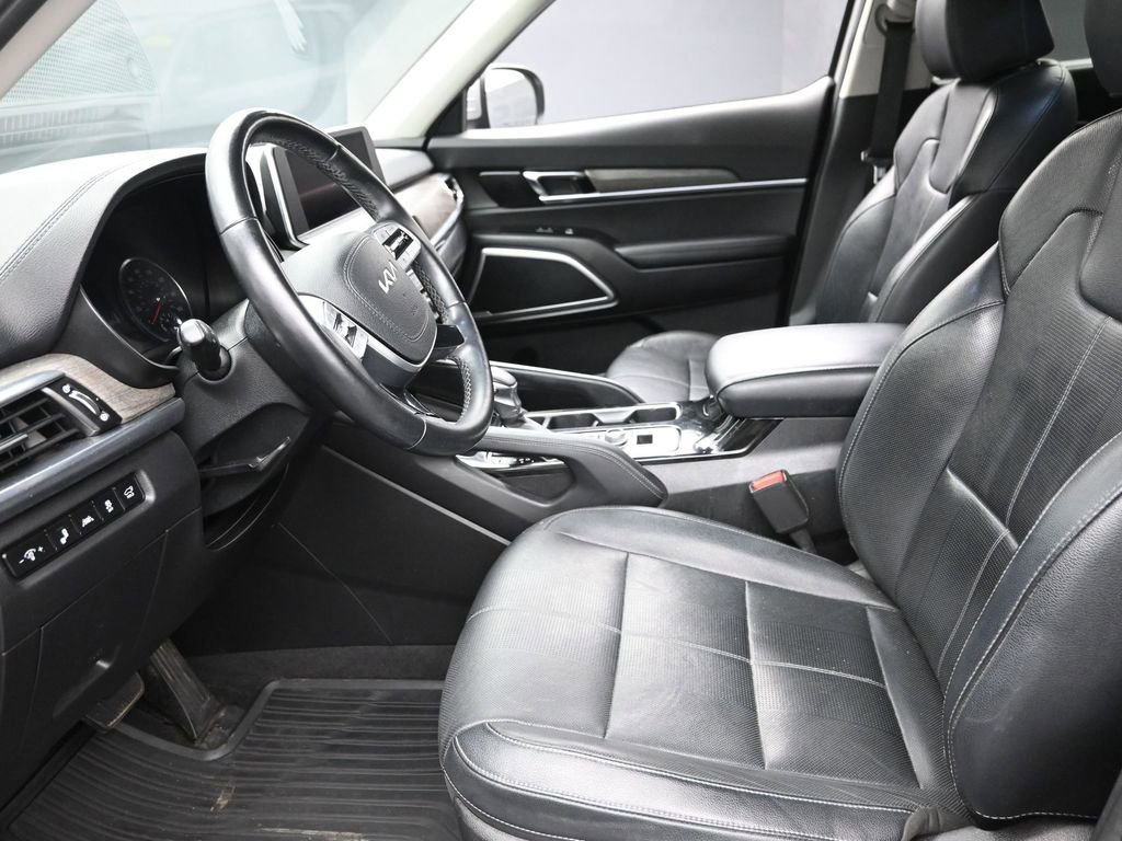 Used 2022 Kia Telluride EX w/ EX Premium Package image 14