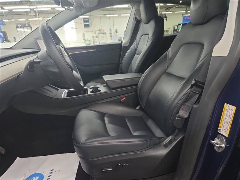 Used 2023 Tesla Model Y Long Range AWD/4WD image 6