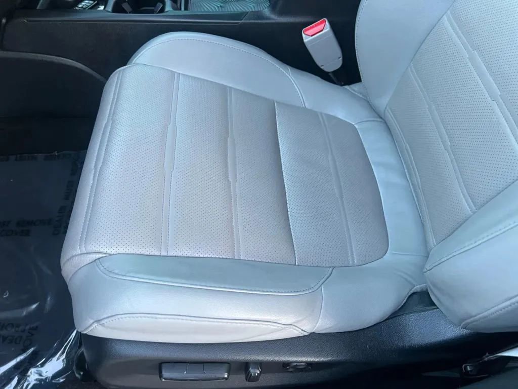 Used 2017 Honda CR-V EX-L image 24