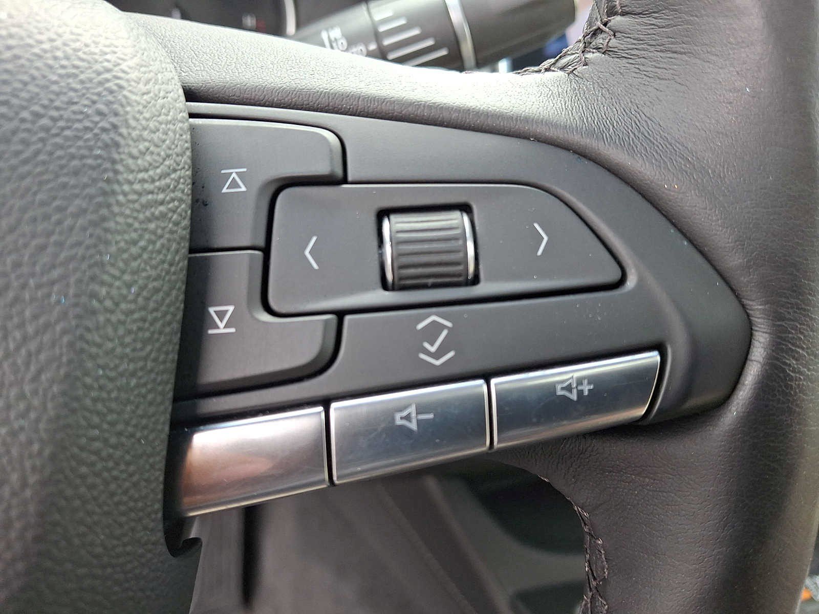 Certified 2024 Cadillac CT5 Luxury w/ Sun And Sound Package AWD/4WD image 20
