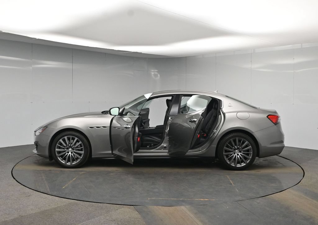 Used 2021 Maserati Ghibli S RWD image 53