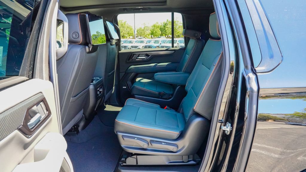 New 2026 GMC Yukon XL AT4 image 10