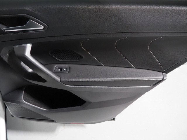 Used 2022 Volkswagen Tiguan SE FWD image 55