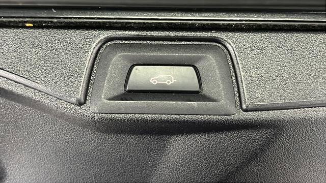 Used 2022 BMW X5 xDrive40i w/ Premium Package image 39