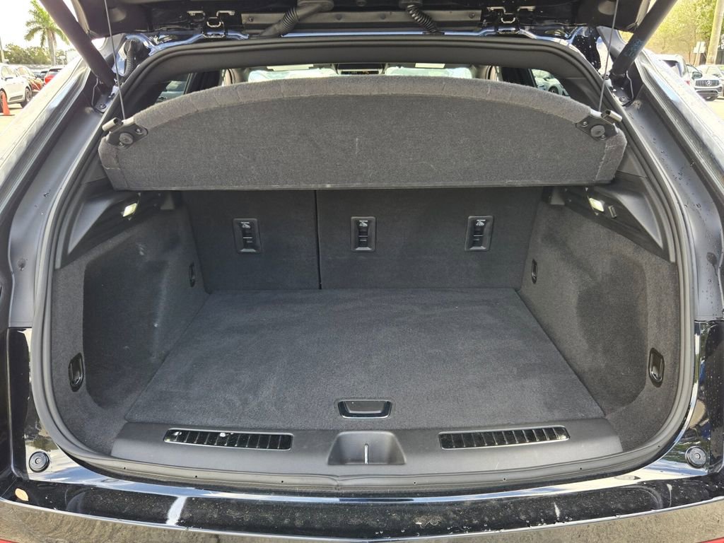 Used 2023 Cadillac XT4 Sport image 13