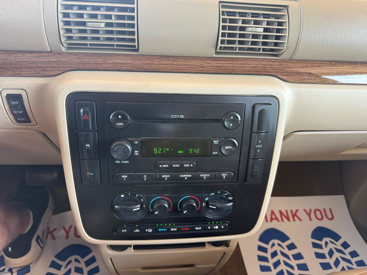 Used 2005 Ford Freestar SEL FWD image 34