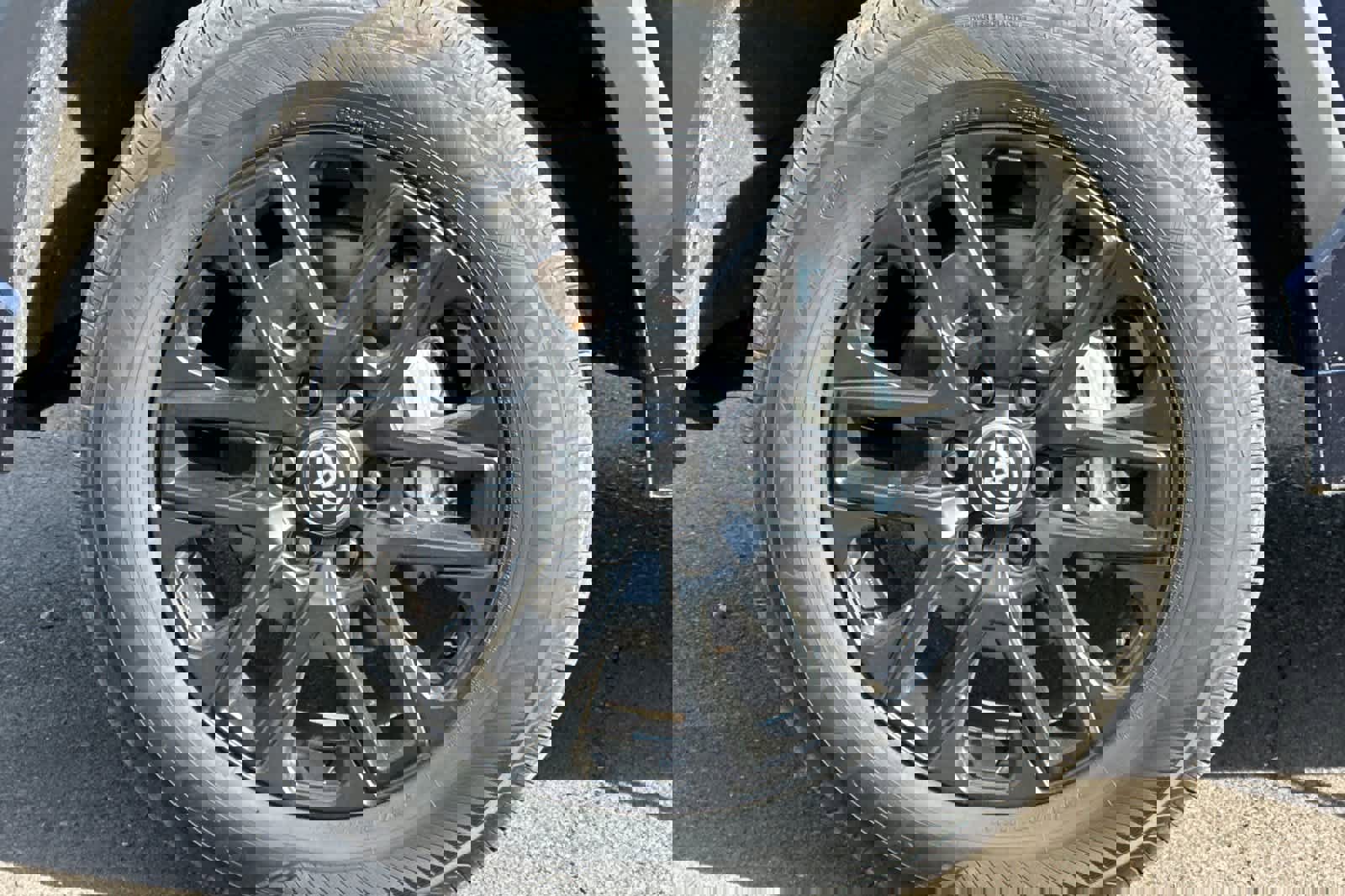 Used 2025 Toyota Tundra Limited image 25