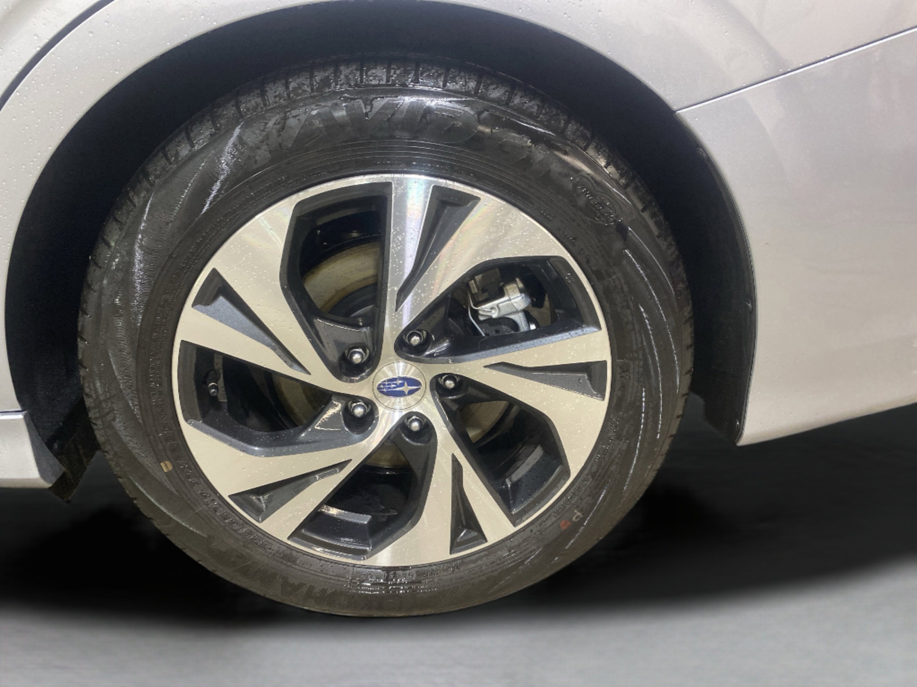 Used 2025 Subaru Legacy Premium AWD/4WD image 9