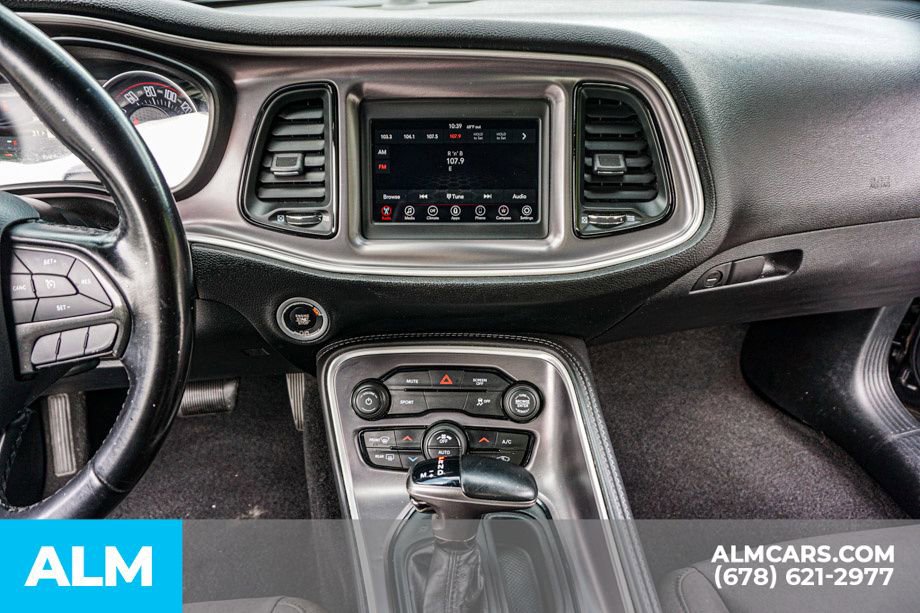 Used 2019 Dodge Challenger SXT RWD image 37