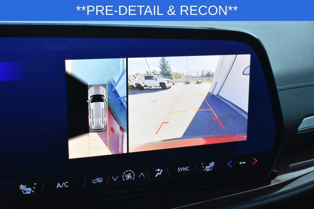 Used 2024 Chevrolet Traverse Z71 w/ LPO, Floor Liner Package image 13