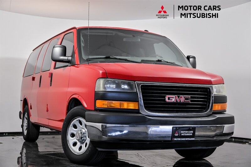Used 2014 GMC Savana 1500 RWD image 1