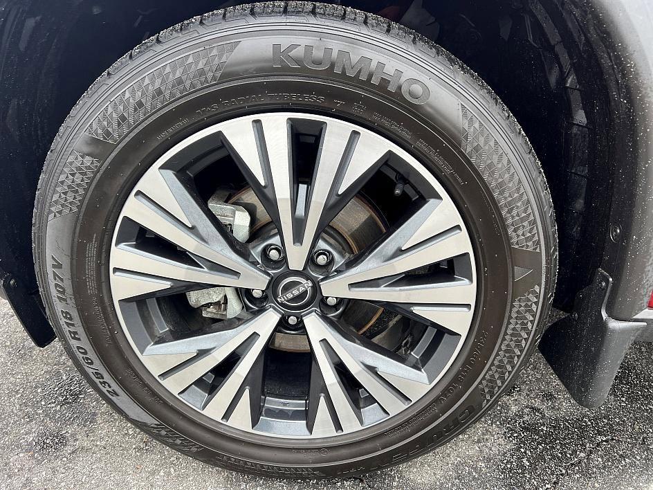 Certified 2023 Nissan Rogue SV w/ SV Premium B Package image 9