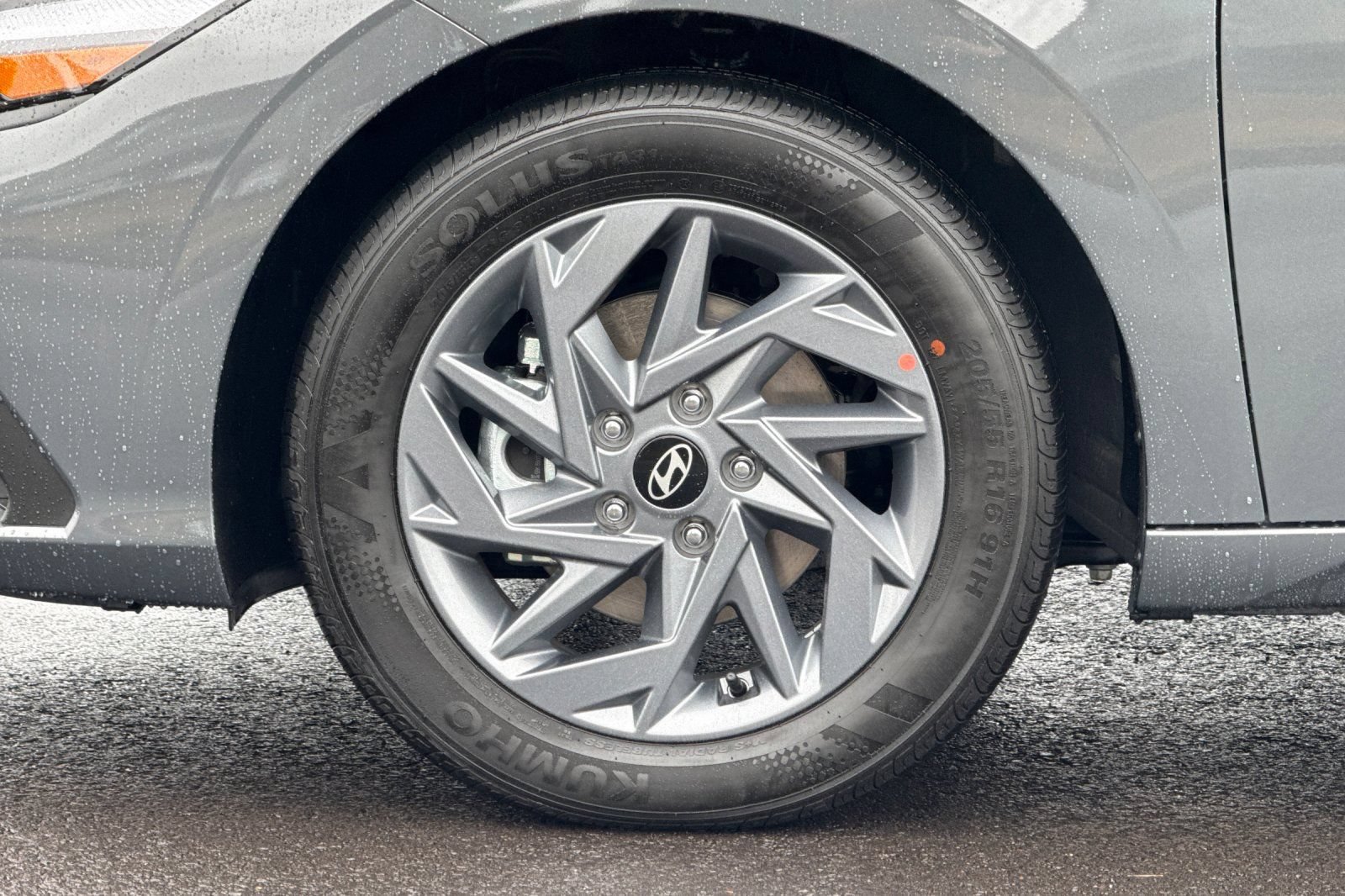 New 2026 Hyundai Elantra Hybrid FWD image 23