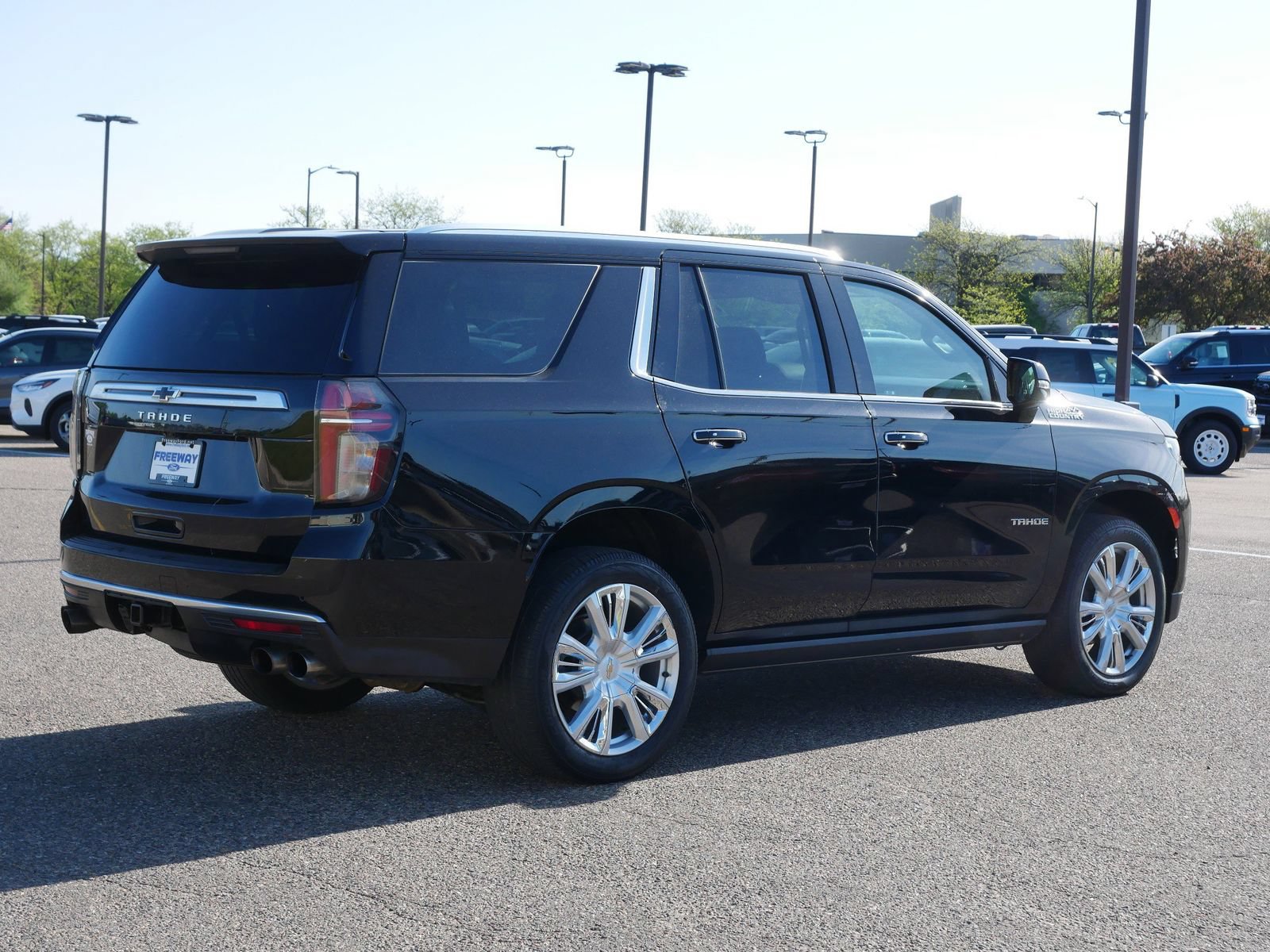 Used 2021 Chevrolet Tahoe High Country AWD/4WD image 6