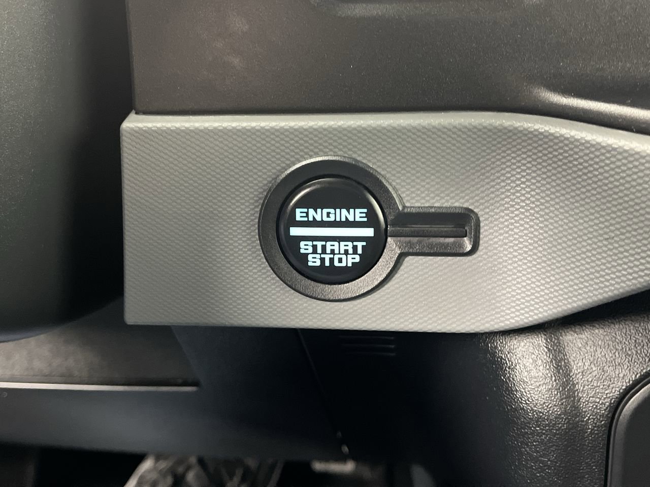 Certified 2023 Ford Bronco Black Diamond image 19