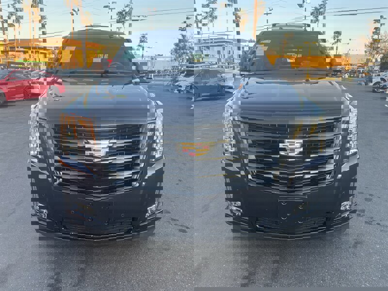 Used 2017 Cadillac Escalade ESV Platinum image 11