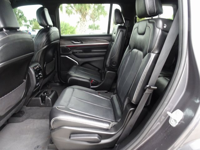 Used 2023 Jeep Grand Cherokee L Overland image 30
