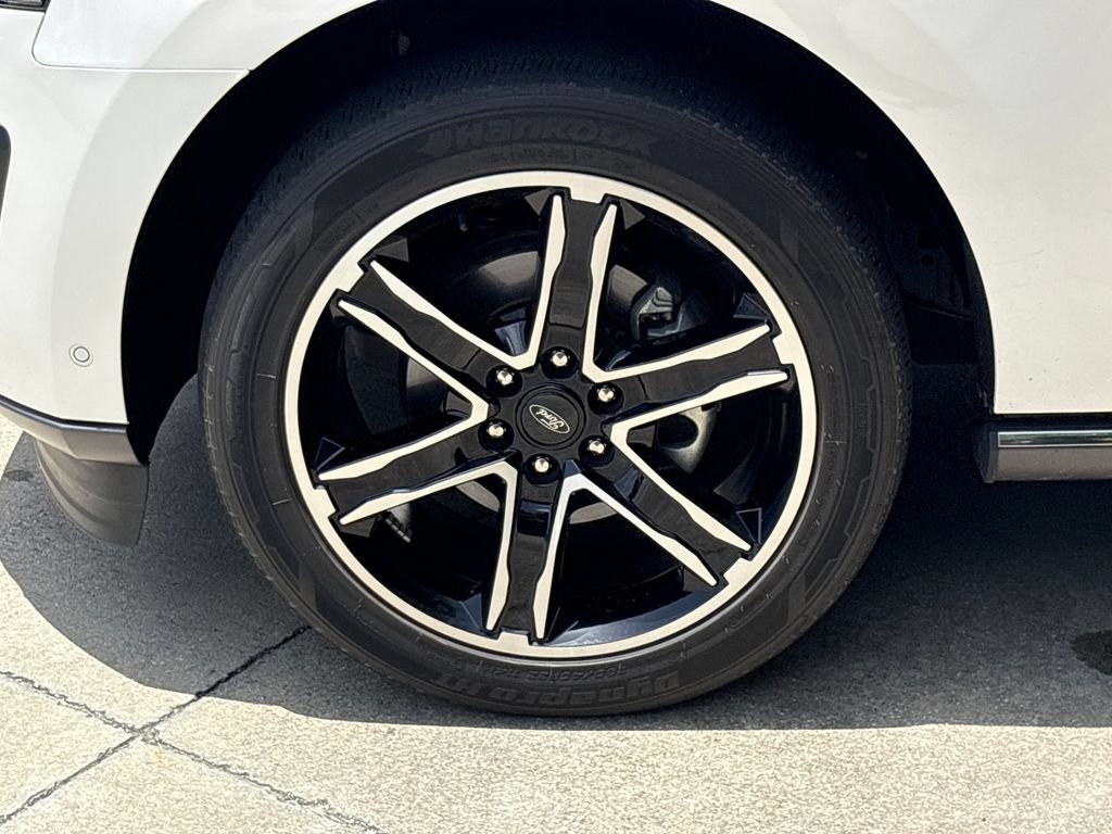 Used 2019 Ford Expedition Limited w/ Special Edition Package RWD image 12