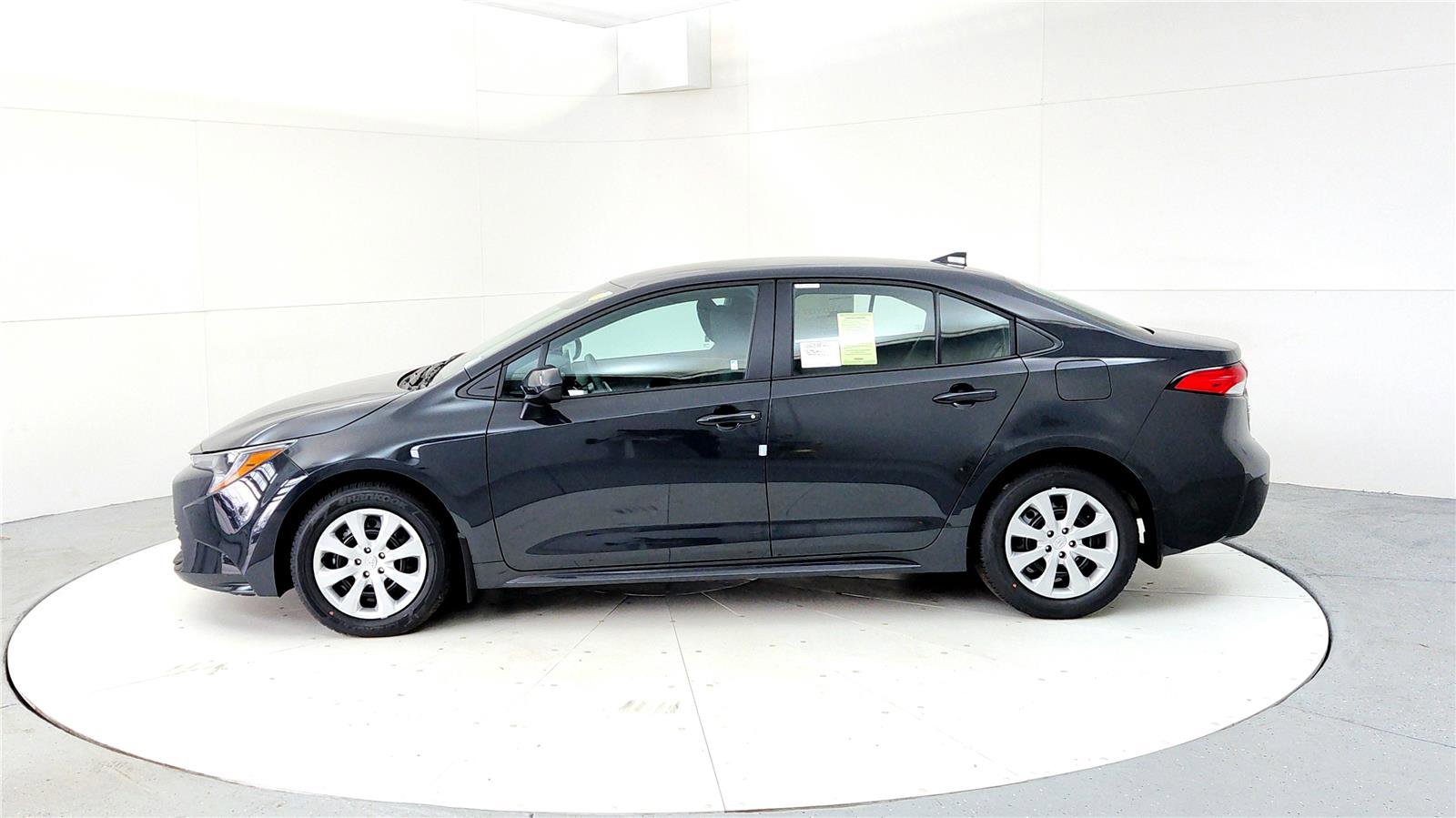 New 2026 Toyota Corolla LE FWD image 3