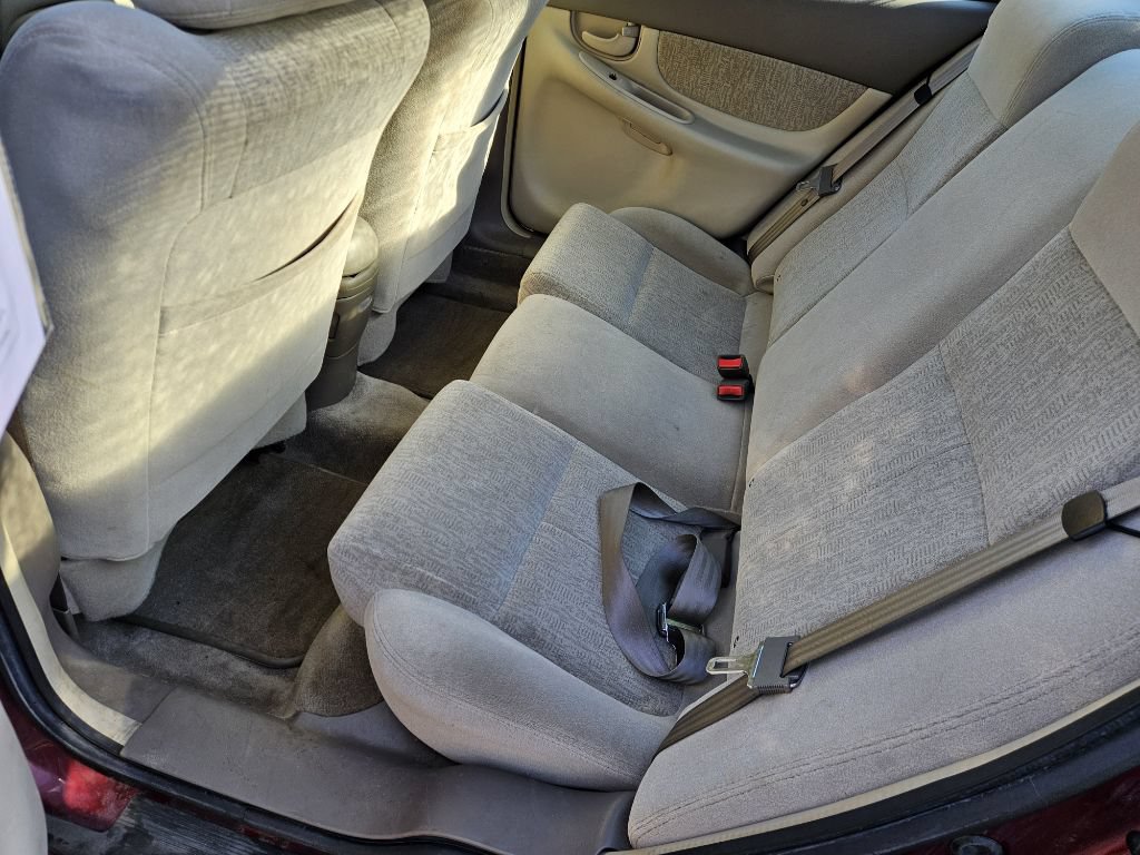 Used 2002 Oldsmobile Alero GL w/ Sun & Sound Pkg FWD image 14