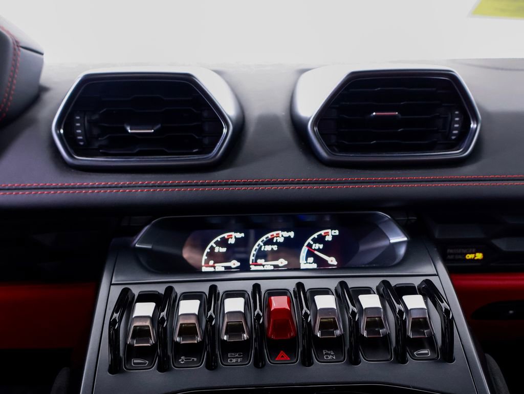 Used 2015 Lamborghini Huracan LP 610-4 image 18