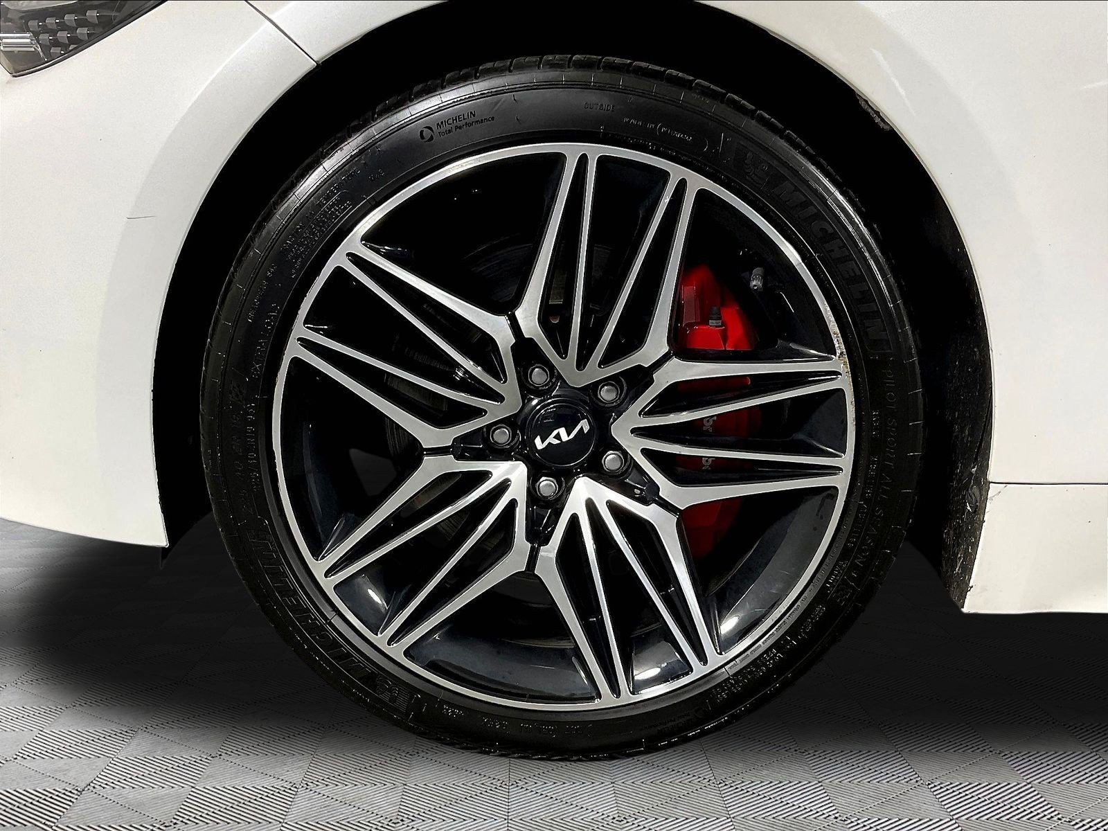 Used 2022 Kia Stinger GT1 AWD/4WD image 34