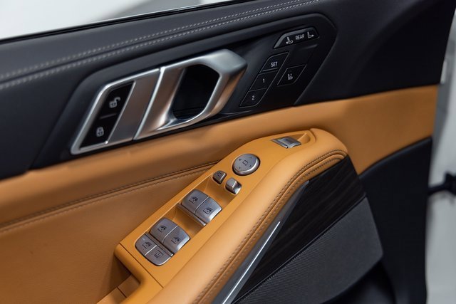 Used 2023 BMW X7 xDrive40i w/ M Sport Package image 12