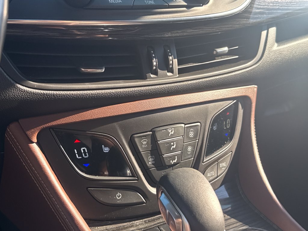 Used 2017 Buick Envision Premium AWD/4WD image 19