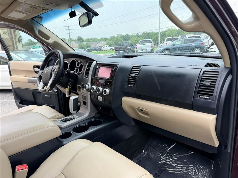Used 2014 Toyota Sequoia Limited AWD/4WD image 12