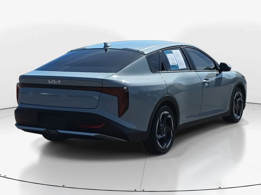 Used 2025 Kia K4 EX image 5
