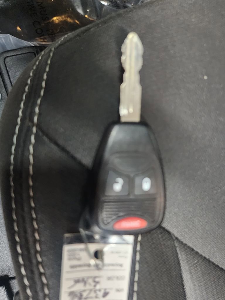 Used 2018 Jeep Wrangler Sahara w/ Connectivity Group image 42