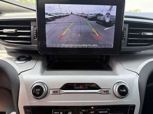 Used 2024 Ford Explorer XLT AWD/4WD image 23