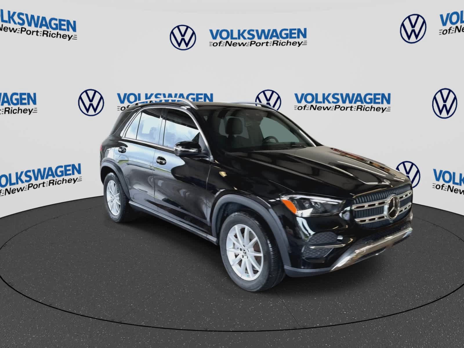 Used 2025 Mercedes-Benz GLE 350 4MATIC image 2
