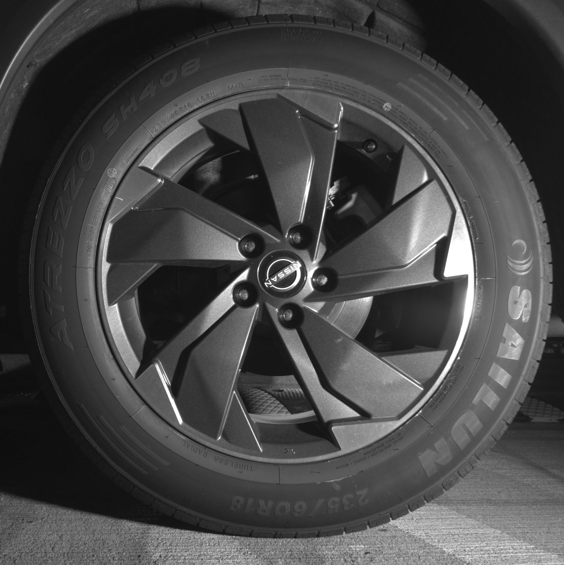 Used 2025 Nissan Rogue SV image 14